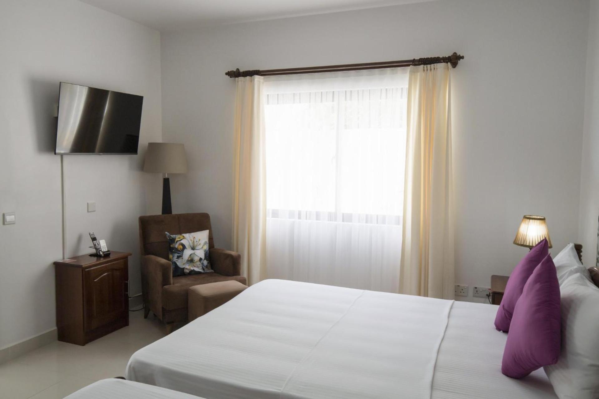Emma'S Guest House And Self-Catering Au Cap Екстер'єр фото