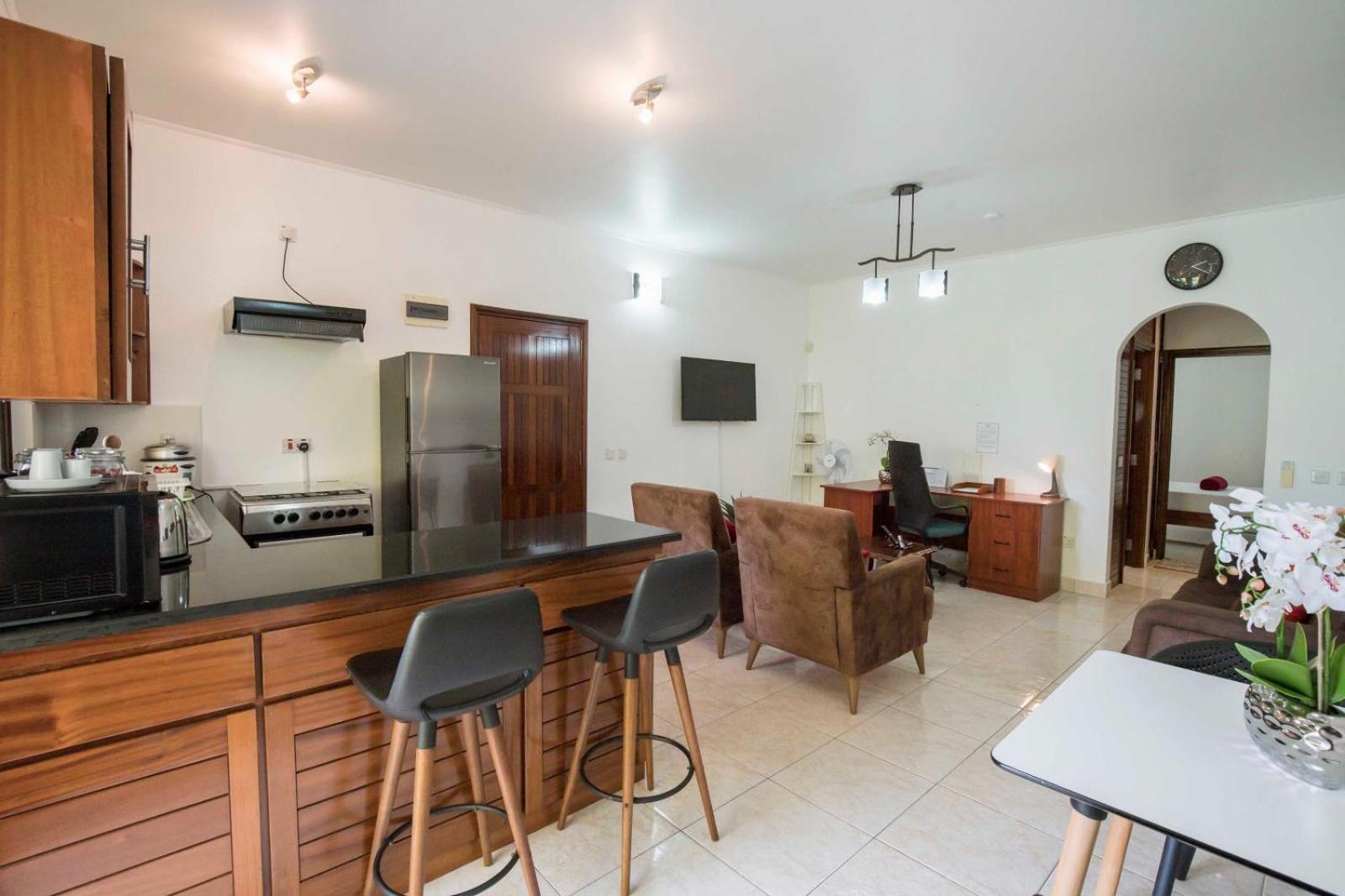 Emma'S Guest House And Self-Catering Au Cap Екстер'єр фото